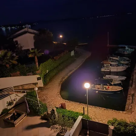Apartmani Sollei Petrcane Exterior photo